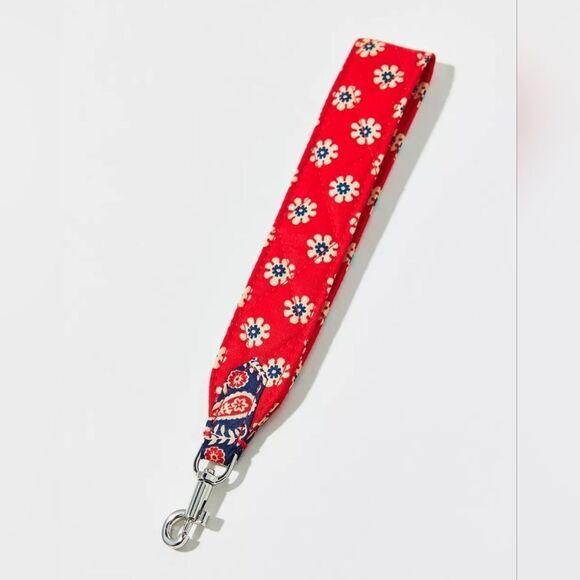 New Vera Bradley fabric Wide bag charm Keychain - Picture 2 of 2